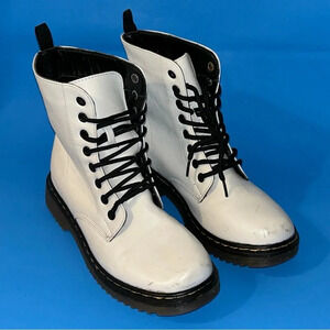 CHARLES ALBERT Shoes Womens 7 White Vegan Leather Boot Bootie Lace Up Punk